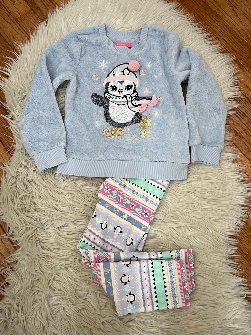 {Isaac Mizrahi} Plush Penguin Sweatshirt with Matching Fleece Lined Leggings